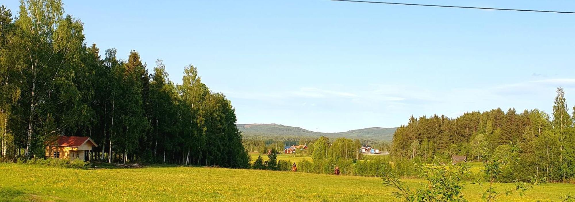 Отель Skalbo Gardsglamping Йервсё Экстерьер фото